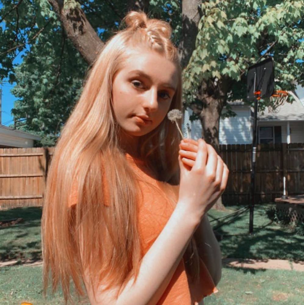 Meet your Posher, Ashlee